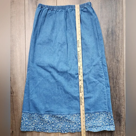 Denim&Co A line denim skirt with floral print size Large - Picture 9 of 9